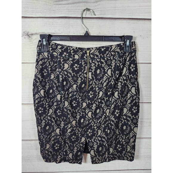 Express Womens Pencil Skirt Lace Overlay Floral Lined Slit Back Zip Black Size 6 - Picture 2 of 6